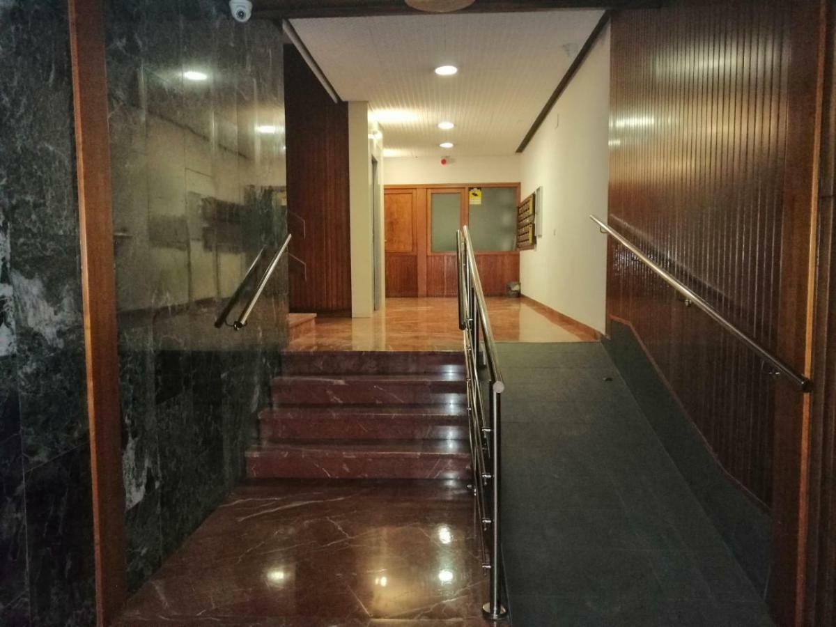 Dos Torres Frodo - Estacionamiento Privado Gratuito Leilighet Zaragoza Eksteriør bilde
